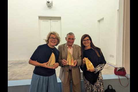 Isabelle Ryckbost, Secretary General, ESPO (L) and Lamia Kerdjoudj, Secretary General, FEPORT (R) both receive Outstanding Contribution awards for their support of GreenPort Congress.